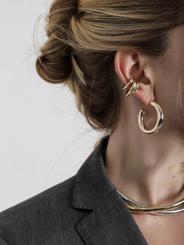 BRINCO ARGOLA TUBO OFFICE - OURO18K