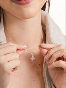 Colar de Prata 925 Cruz com Zircônias Brancas